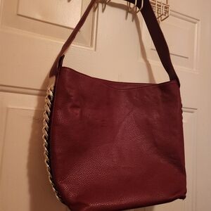 Elegant Burgundy Shoulder Bag